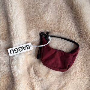 BAGGU Crescent Bag Charm in Oxblood